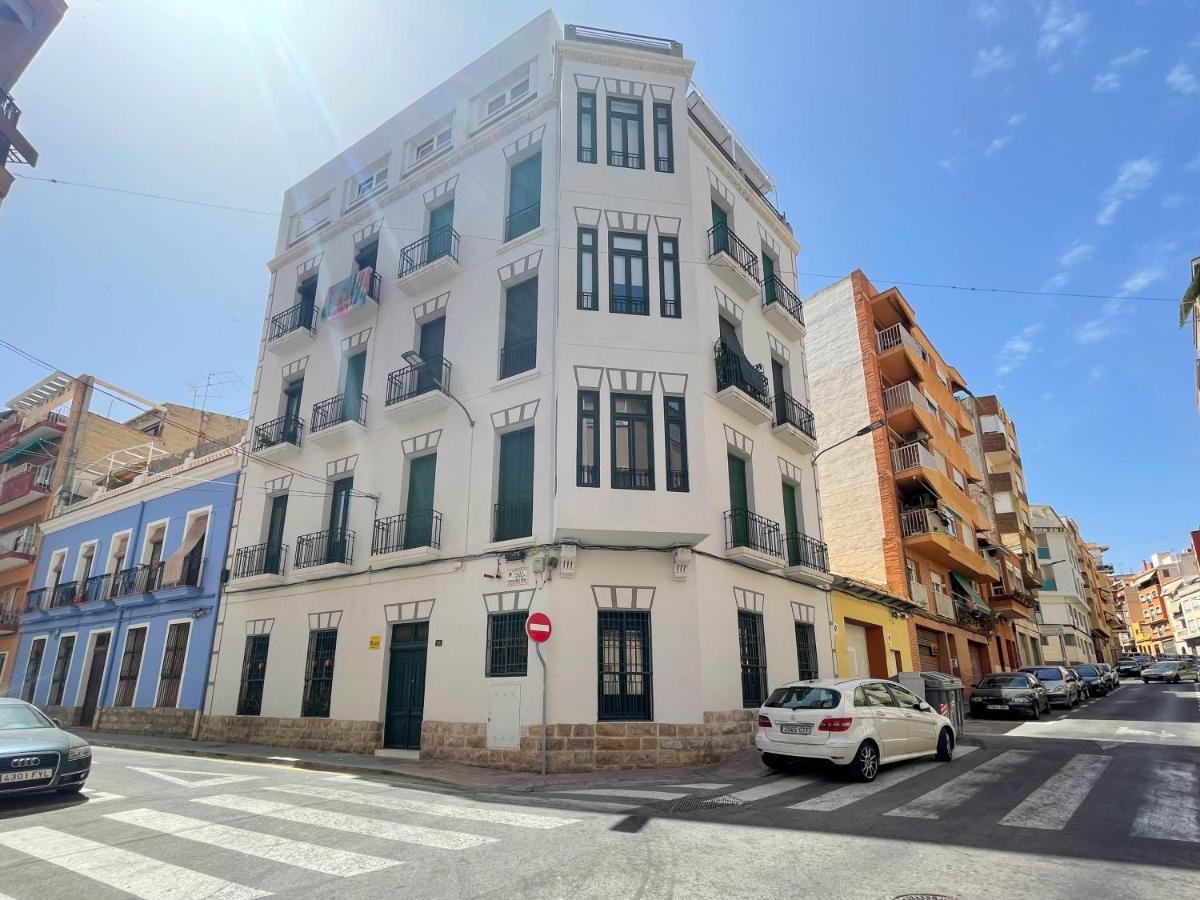 Colorido apartamento en edificio con mucho encanto Alicante Exterior foto